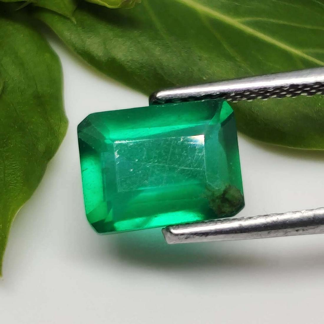 1.6 ct Natural Emerald Quartz (1 of 2)