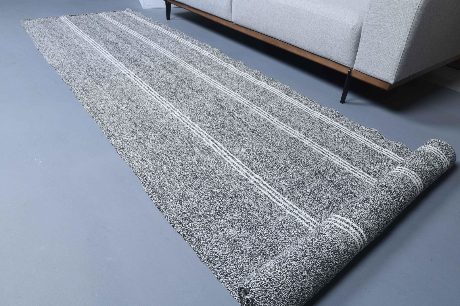 3'3x16'8 Ft Turkish Kilim Antique Rug: Title: 3'3x16'8 Ft Turkish Kilim Antique Rug Date/Period: 1960 - 1970 Origin: Turkey Dimension: 3’3x16’8 ft ║ 102x513 cm Materials: Wool and Cotton Provenance: This one-of-a-kind Vin