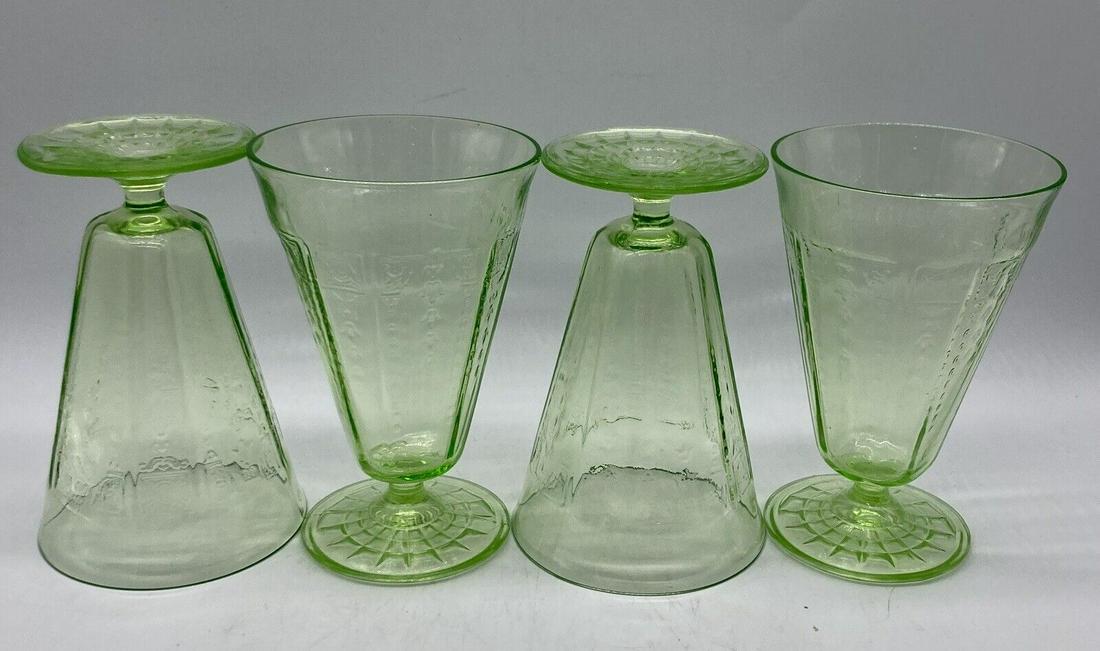 4 qty Uranium Glass Footed Tumblers Green Depression Glass GLOWS (1 of 6)