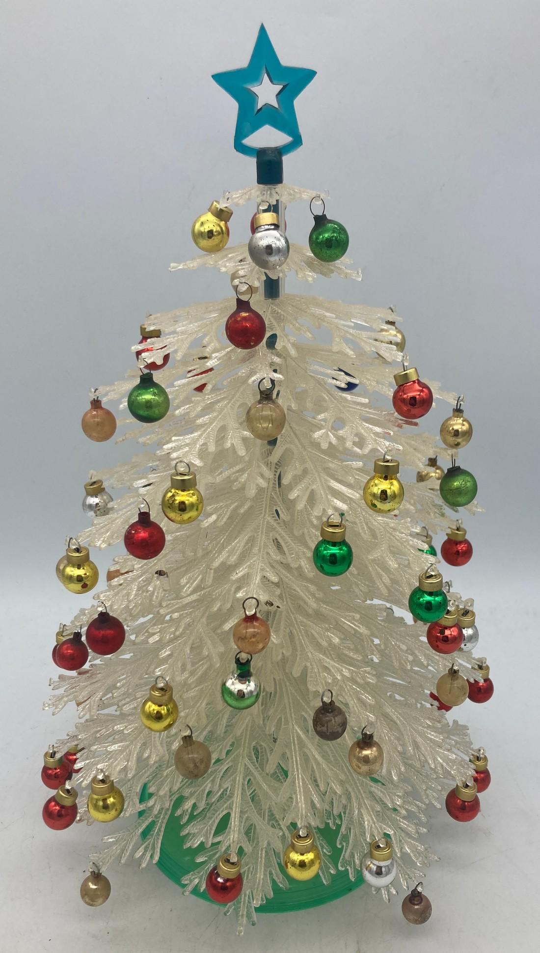 1940-50'S VINTAGE PLASTIC WHITE CHRISTMAS TREE GLASS ORNAMENTS (1 of 8)