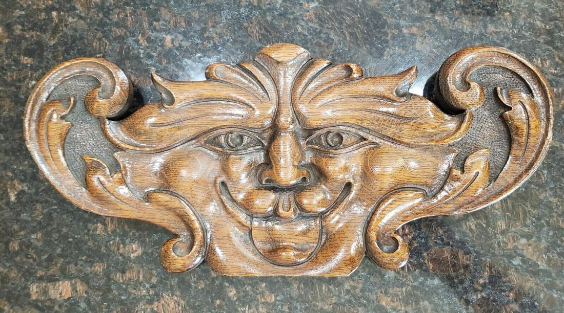 Sweat northwind face carving Oak beautiful chair back 1920 heavy carved pediment: Great looking piece in excellent condition. Original finish. Curved . Dates to 1890. Approximately 17 x 6" .Shipping costs include insurance. Shipping: Domestic: Flat-rate of $25.00 to anywhere within