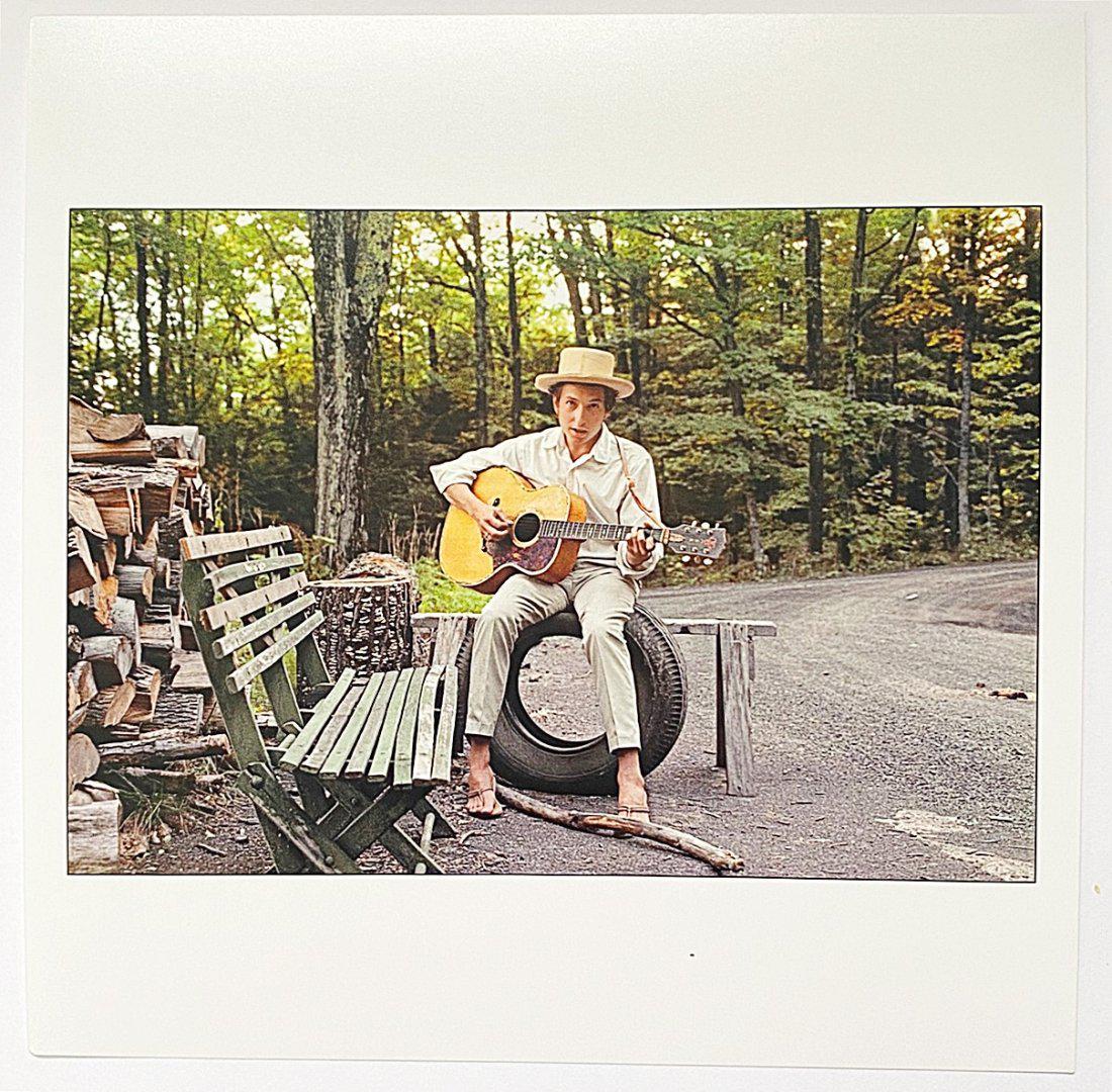 Elliott Landy: Bob Dylan at his home, Byrdcliffe, Woodstock NY 1968 (1 of 2)