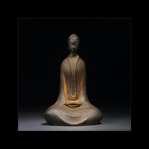 Japanese Buddha Sculpture - Showa Period, Japan: Title: Japanese Buddha Sculpture - Showa Period, Japan Origin: Asian private collection Date/Period: 20th Material: iron Size: about 121x78x50mm, exquisite Japanese cast iron Buddha sculpture, private