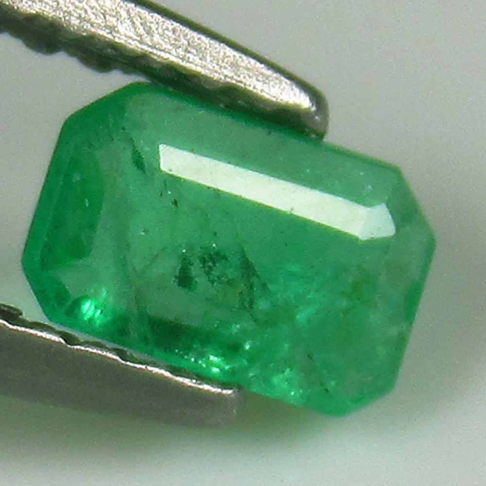 Natural Zambian Emerald - 0.38 Ct (1 of 2)