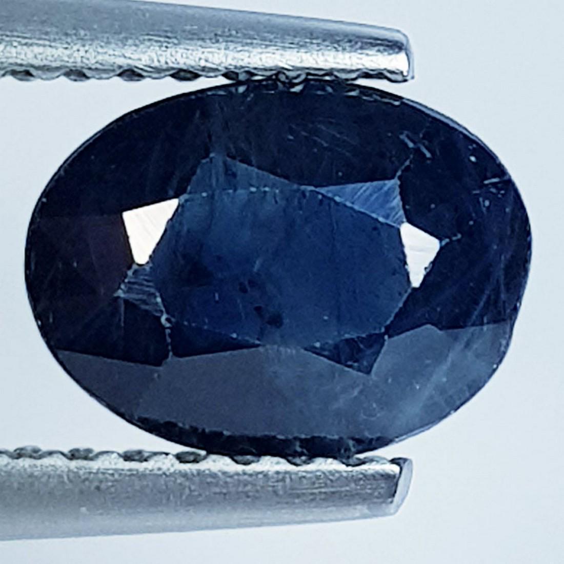 1.70 Ctz Natural Blue Sapphire: No Reserve! Title: 1.70 Ctz Natural Blue Sapphire Color/Clarity: Blue / VS Gemstones: Sapphire Carat Weights: 1.7 Size/Dimensions: 8.00 x 6.00 x 3.80 Additional Info: Oval / Burma Shipping: Domest