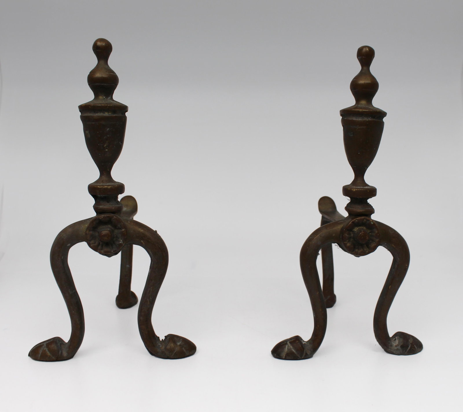 Par of Antique Fire Dogs: Par of Antique Fire Dogs Reserve: $57.00 Shipping: Domestic: Flat-rate of $51.00 to anywhere within the contiguous U.S. International: Foreign shipping rates are determined by destination. Internation