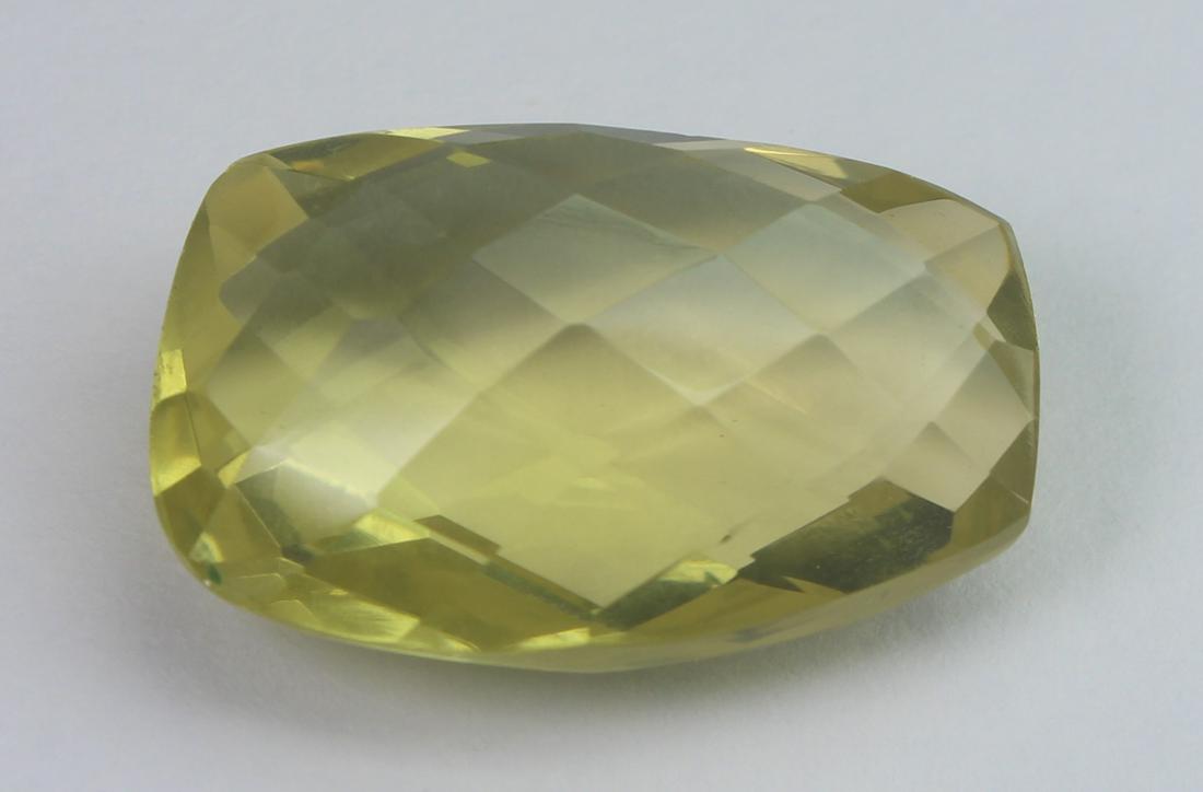 16.87 cts Natural Lemon Quartz: No Reserve! Title: 16.87 cts Natural Lemon Quartz Additional Information: Gemstone: Natural Lemon Quartz Origin: Africa Weight : 16.87 carats Measurements: 21.02.x13.72x8.55 mm Shape / Cut : Free Size