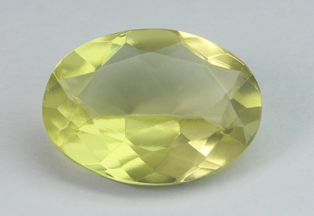 8.17 cts Natural Lemon Quartz: No Reserve! Title: 8.17 cts Natural Lemon Quartz Additional Information: Gemstone: Natural Lemon Quartz Origin: Africa Weight : 18.17 carats Measurements : 16.51x12.19x6.63 mm Shape / Cut : Oval Cut C