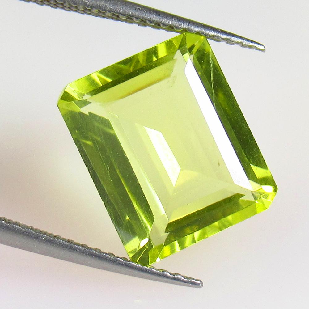 5.33 Ctw Natural Lemon Quartz Octagon Cut: No Reserve! Title: 5.33 Ctw Natural Lemon Quartz Octagon Cut Stone Clarity: VVS Gemstones: Natural Lemon Quartz Carat Weights: 5.33 Size/Dimensions: 11.90 x 10.00 x 5.80 mm Additional Information: Goo