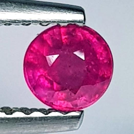 0.79 ctz " Exclusive Collection Top Quality Natural Ruby (1 of 4)