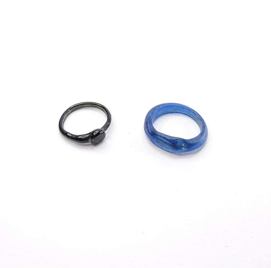 ANCIENT PAIR OF ROMAN GLASS RINGS (1 of 3)