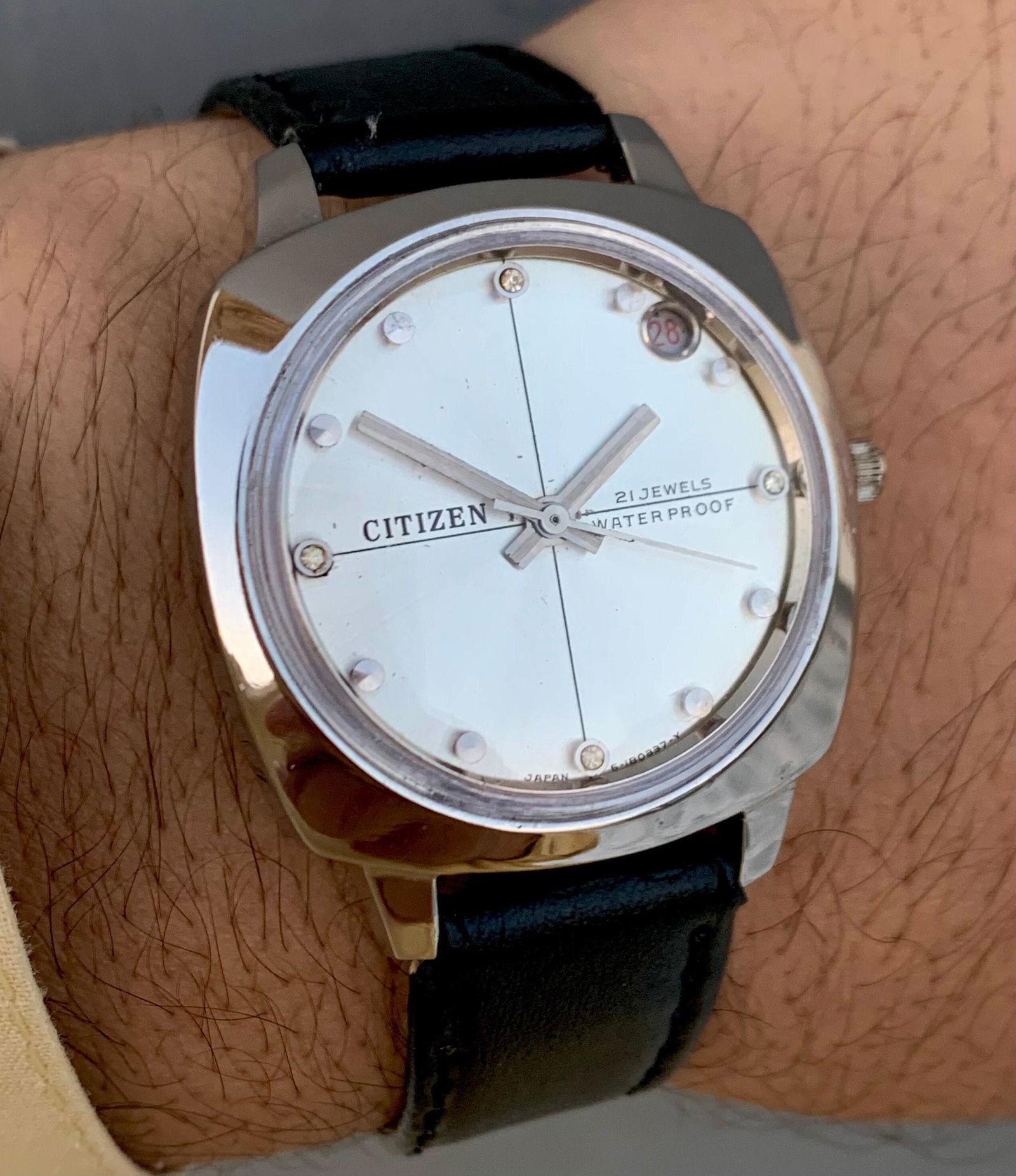 Vintage Citizen Watch Automatic With Date Mens's Wrist Watch (1 of 6)