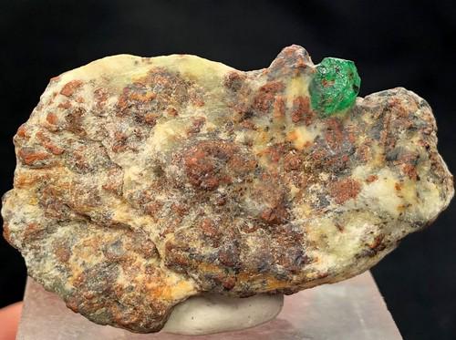 27.5 Grams Beautiful Emerald Specimen (1 of 5)