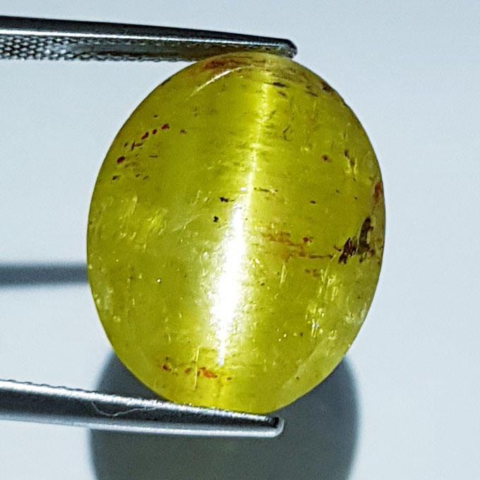 38.31ctz"Rare & Big Sized" Stunning Green Gold Apatite Cat's Eye: No Reserve! Title: 38.31ctz"Rare & Big Sized" Stunning Green Gold Apatite Cat's Eye Color/Clarity: Green Gold / Transparant Gemstones: Apatite Cat's Eye Carat Weight: 38.31 Size/Dimension: 21.00 x 17.