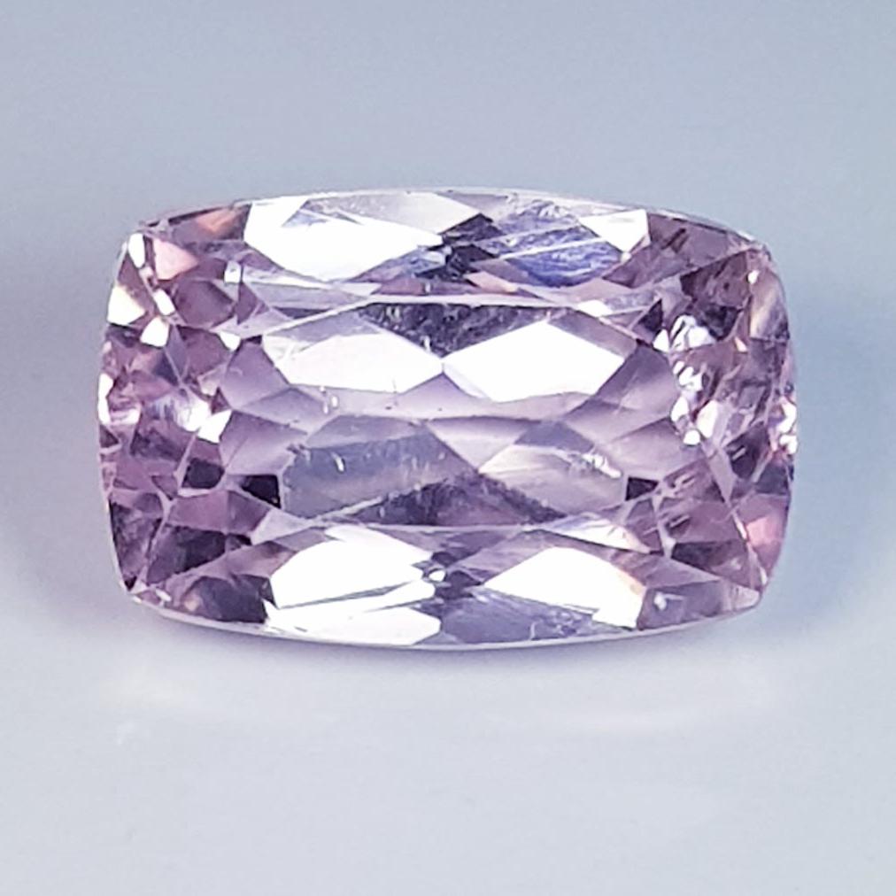10.62 ctz" Beautiful Pink Gem " Natural Mined Kunzite (1 of 4)