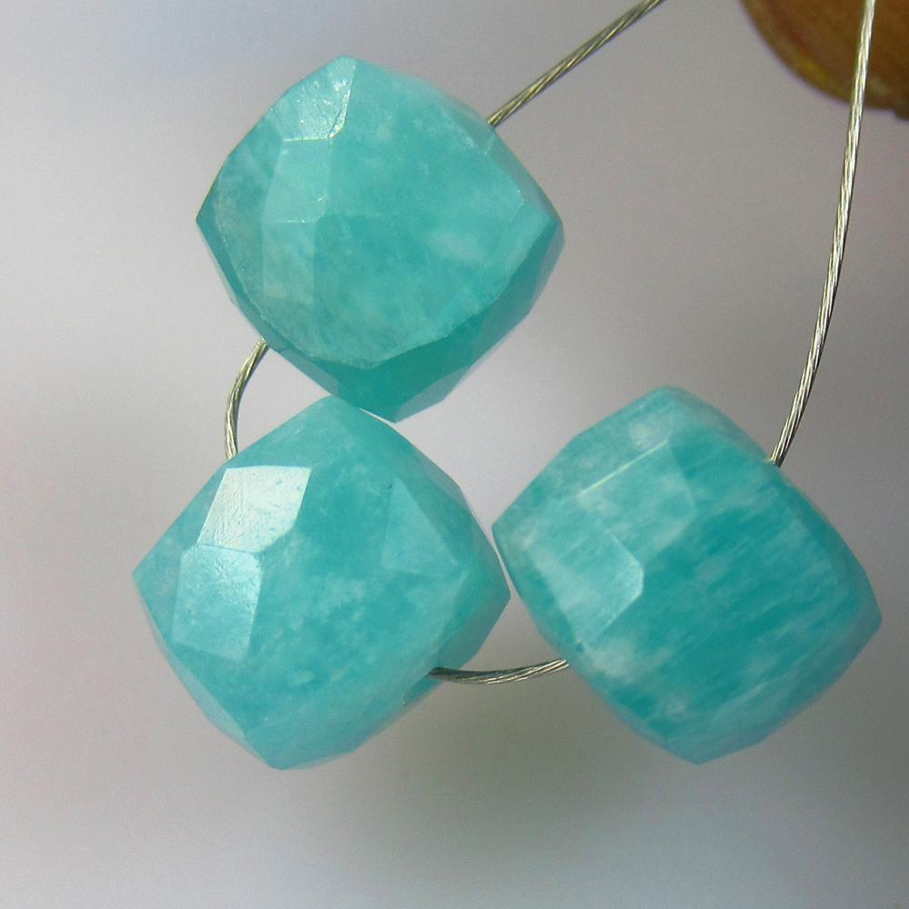 10.10 Ct Natural 3 Drilled Amazonite Square Beads: No Reserve! Title: 10.10 Ct Natural 3 Drilled Amazonite Square Beads Stone Clarity: Opaque Gemstones: Natural Amazonite Beads Carat Weights: 10.1 Size/Dimensions: 7.1x6.3 to 7.9x6.6 mm / 3 PC's Additi