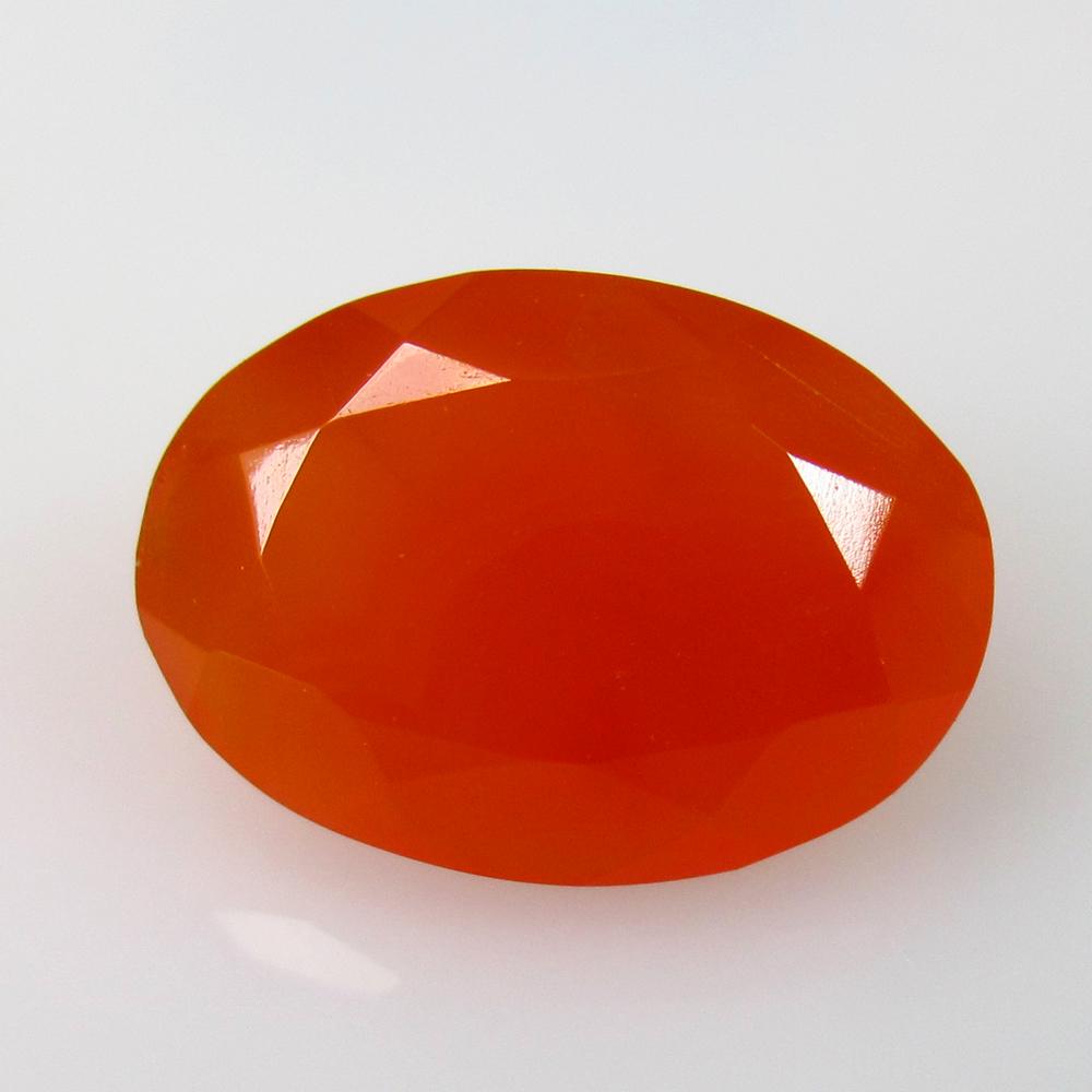 5.44 Ctw Natural Orange Carnelian Oval Cut: No Reserve! Title: 5.44 Ctw Natural Orange Carnelian Oval Cut Stone Clarity: Semi-Transparent Gemstones: Natural Carnelian Carat Weights: 5.44 Size/Dimensions: 14.10 x 10.10 x 6.30 mm Additional Infor