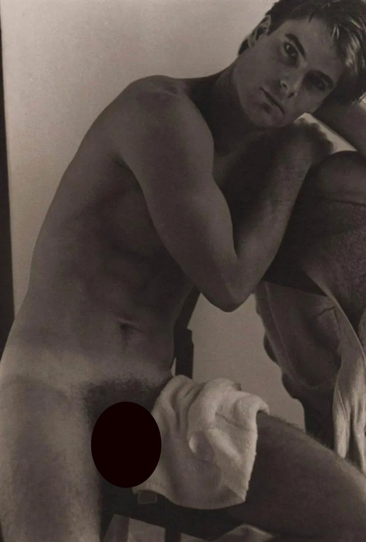 KEN HAAK - Male Nude ,1982: Artist: KEN HAAK Print Title: Male Nude 1982 Medium: Tri-tone Photo-lithographs (Limited edition of 5000) Printed in the 1980â€™s, in the US Image size (inches) approx. 5 x 3.5” Ken Haak(19