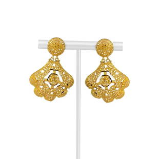 21k Yellow Gold 16.1g Ladies Diamond Cut Intricate Filigree Drop Dangle Earrings: Details Condition: Excellent Condition, Professionally Cleaned and Polished Metal: 21k Gold (Marked, and Professionally Tested) Weight: 16.1g Length: 1.8 Inches Width: 1.25 Inches Closure: