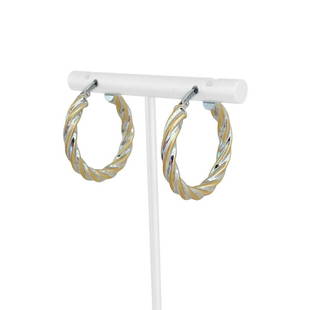 18k White and Yellow Gold 4.3g Hollow Twisted Two Tone Hoop Earrings Italy 1.2": Details Condition: Excellent Condition, Professionally Cleaned and Polished Metal: 18k Gold (Marked, and Professionally Tested) Weight: 4.3g Length: 1.2 Inches Thickness: 4mm Closure: Snap