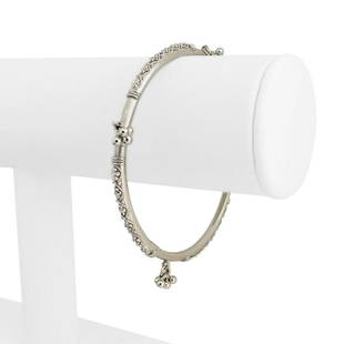 22k White Gold 13.6g Fancy Beaded Tassel Diamond Cut Bangle Bracelet 7.5": Details Condition: Excellent Condition, Professionally Cleaned and Polished Metal: 22k Gold (Marked, and Professionally Tested) Weight: 13.6g Length: 7.5 Inches Inner Circumference Width: 3.2mm 