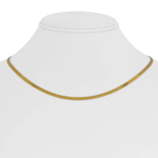 14k Yellow Gold 7.1g Thin Flat 3mm Herringbone Link Chain Necklace Italy 18": Details Condition: Excellent Condition, Professionally Cleaned and Polished Metal: 14k Gold (Marked, and Professionally Tested) Weight: 7.1g Length: 18 Inches Width: 3mm Closure: Lobster Claw 