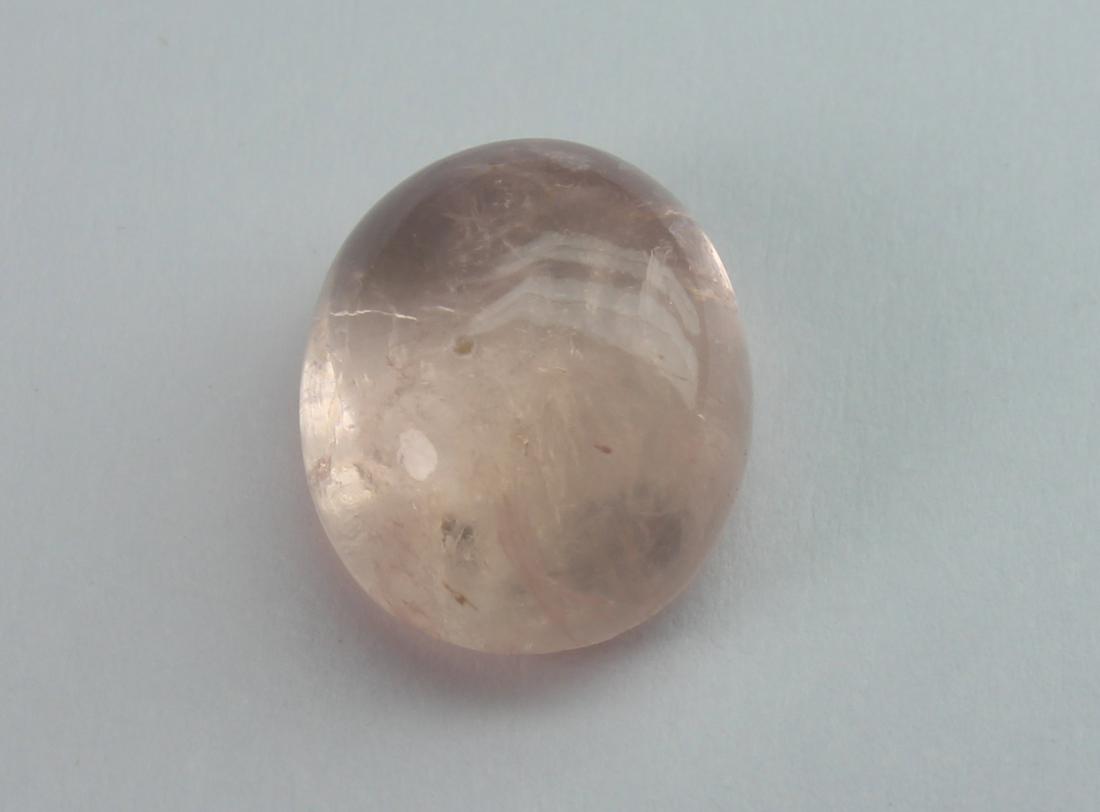 5.22 cts Natural Morganite: No Reserve! Title: 5.22 cts Natural Morganite Additional Information: Gemstone : Natural Morganite Shape and Cut : Oval Cabochon Weight : 5.22 carats Measurements : 12x10 mm Color : Peach Transparency