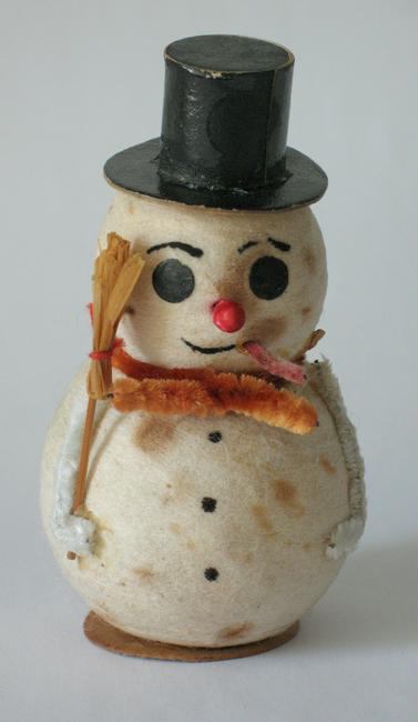 Vintage spun cotton Snowman Christmas decoration. (1 of 5)