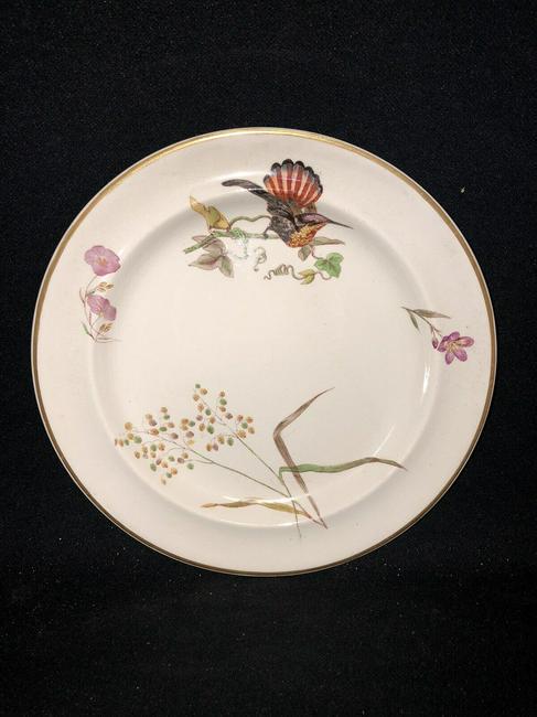 8 1/4" Wedgwood Creamware Plate: It measures 8 1/4" and is marked. It has no chips, cracks or repairs Shipping: Domestic: Flat-rate of $15.00 to anywhere within the contiguous U.S. International: Foreign shipping rates are determined