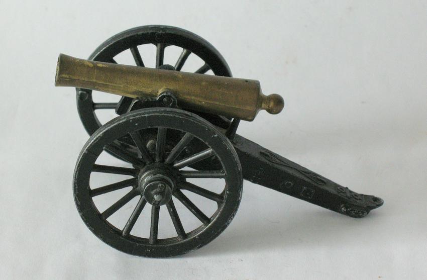 Vintage cast iron and brass canon paper weight. (1 of 2)