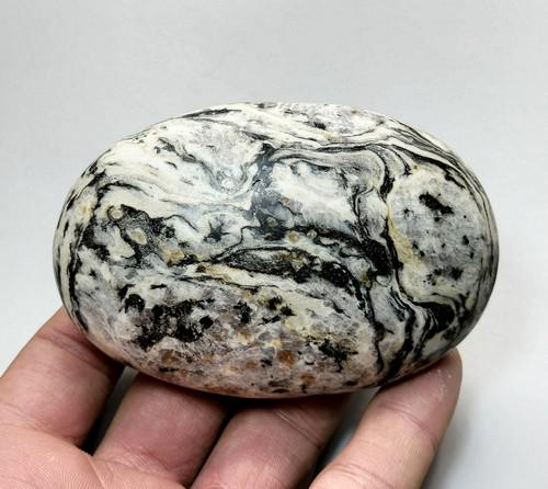 228 Gram Beautiful Natural Jasper Tamble: Title: 228 Gram Beautiful Natural Jasper Tamble Gemstone Type: Natural Weights: 228 Gram Size/Dimensions: 91x60x29 mm Origin: Pakistan Reserve: $30.00 Shipping: Domestic: Flat-rate of $15.00 to anywhe
