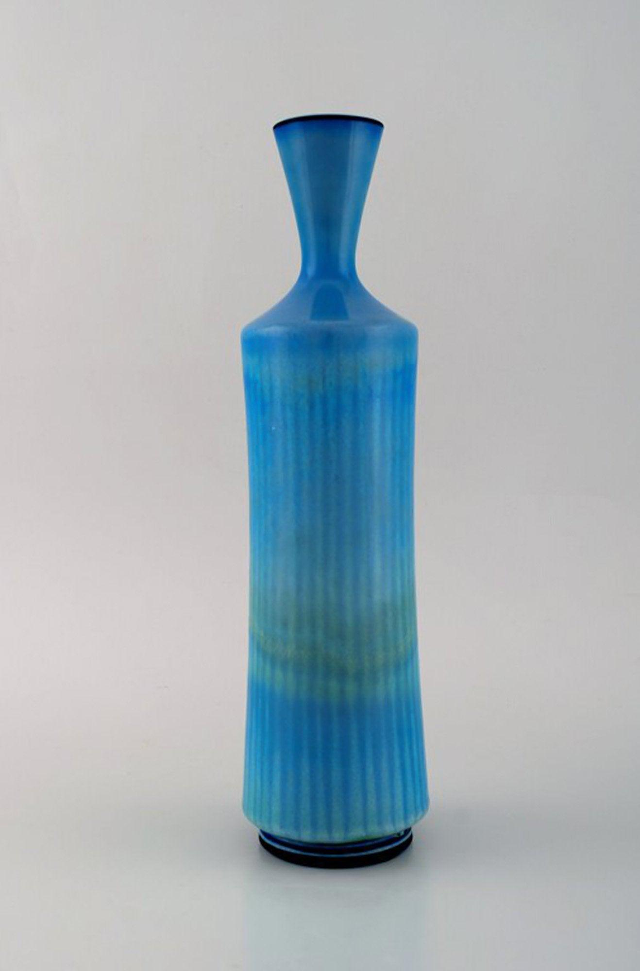 Berndt Friberg for Gustavsberg Studio Hand. Large modernist vase in glazed ceramics. Beautiful glaze (1 of 7)
