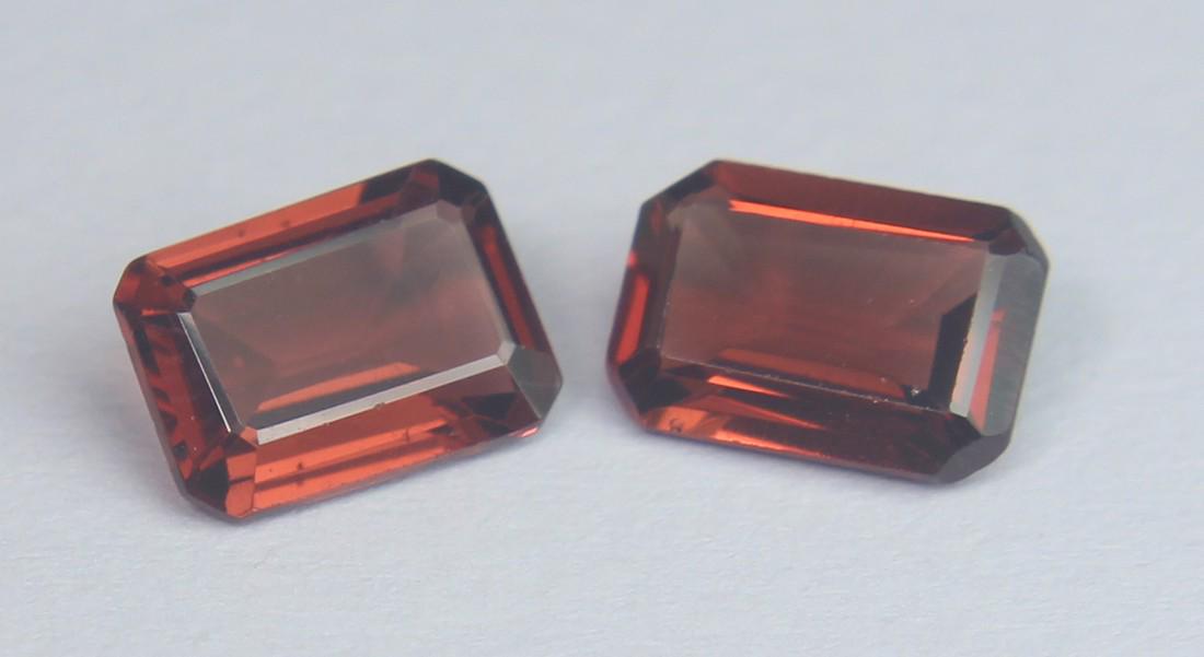 1.76 cts Natural Almandine Garnet Lot (1 of 2)