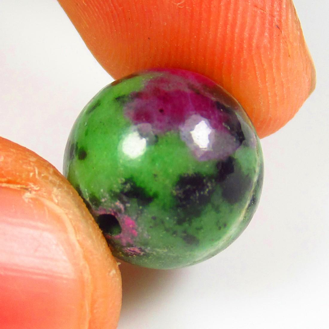 Natural Ruby Zoisite Beads - 16.36 Ct (1 of 2)