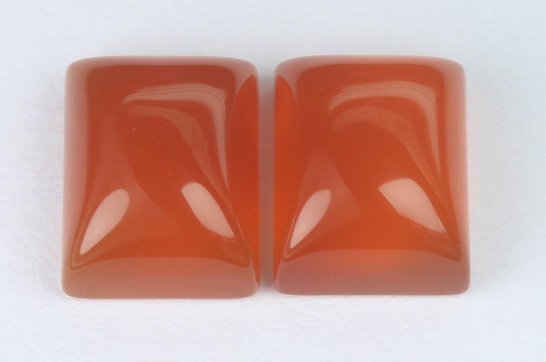 8.20 Cts Natural Carnelian Lot: No Reserve! Gemstone: Natural Carnelian Weight: 8.20 carat Shape: Rectangular Cabochon Dimensions: 10x8 mm Number of Stone : 2 Color: Orange Origin: India Treatment: Opaque Transparency: None Shippi