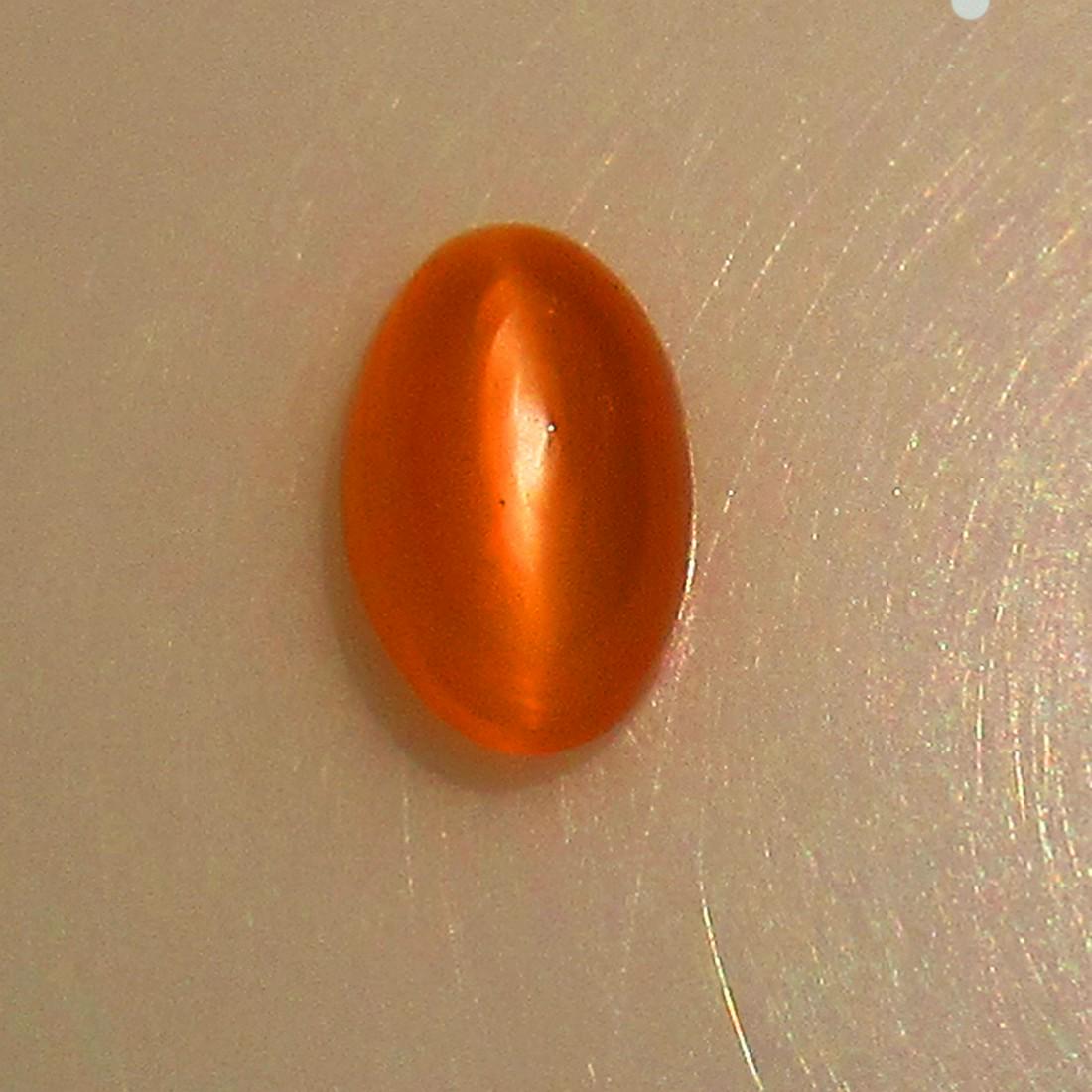 1.64 Ctw Natural Moonstone Oval Cab: No Reserve! Title: 1.64 Ctw Natural Moonstone Oval Cab Stone Clarity: Semi-Transparent Gemstones: Natural Moonstone Carat Weights: 1.64 Size/Dimensions: 8.70 x 5.80 x 4.70 mm Additional Information: N