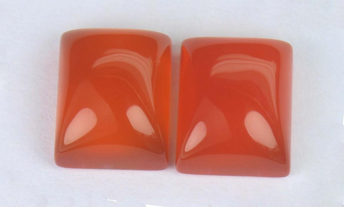 8.20 Cts Natural Carnelian Lot: No Reserve! Gemstone: Natural Carnelian Weight: 8.20 carat Shape: Rectangular Cabochon Dimensions: 10x8 mm Number of Stone : 2 Color: Orange Origin: India Treatment: Opaque Transparency: None Shippi