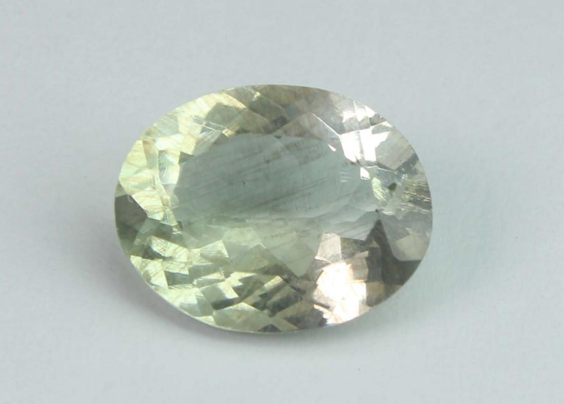 2.02 cts Natural Green Beryl: No Reserve! Gemstone: Natural Green Beryl Origin: Brazil Weight: 2.02 carats Dimensions: 9.82x7.69x4.30 mm Shape: Oval Cut Color: Green Transparency: Transparent Clarity: No visible inclusion Shippi