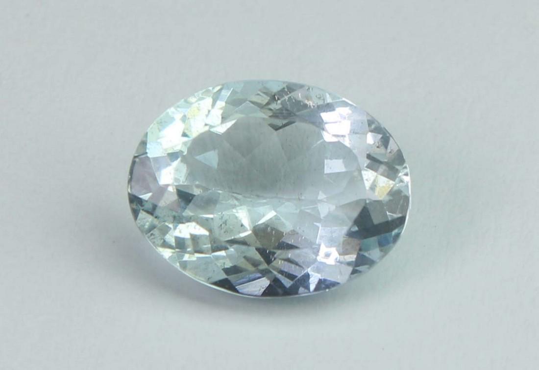 1.43 Cts Natural Aquamarine: No Reserve! Gemstone: Natural Aquamarine Origin: Australia Weight: 1.43 carats Dimensions: 9x7 mm , Shape: Oval Cut Color: Colorles Treatment: No Treatment Transparency: Transparent Clarity: No visibl
