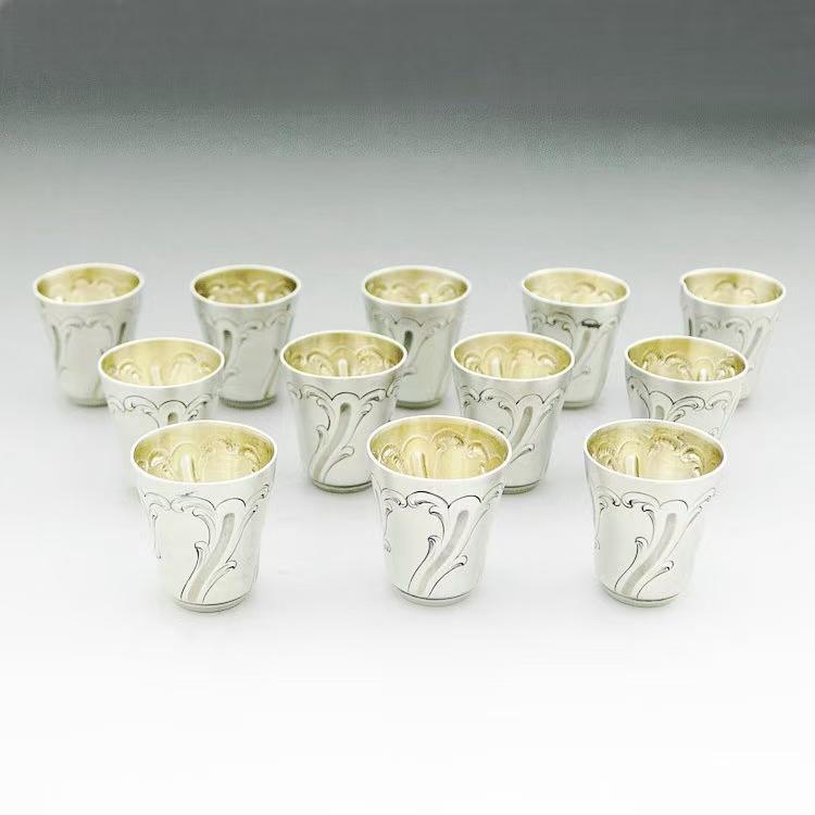19th century french sterling silver wine glass: Title: 19th century french sterling silver wine glass Description: Material: French level high 950 silver size: high is 4 cm diameter: 3.5 cm bottom diameter: 2 cmWeight: 272 gOrigin: FranceS: in the 
