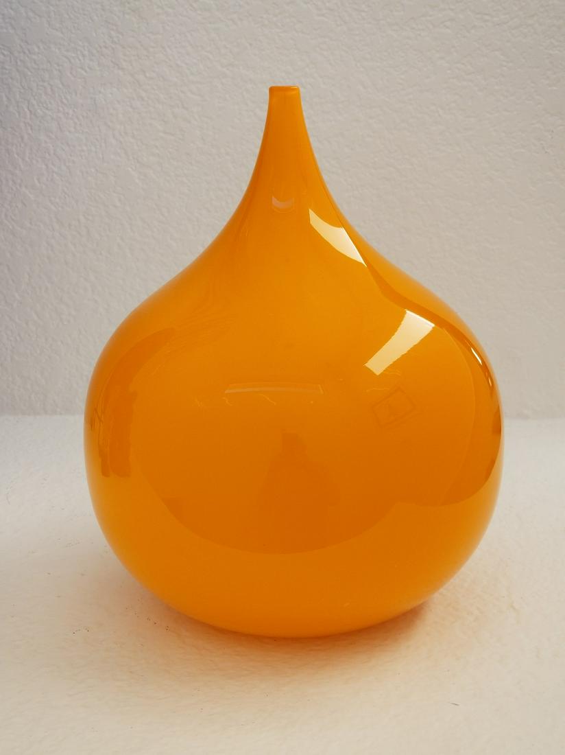 Holmegaard Style Orange Red Raindrop Vase: Title: Holmegaard Style Orange Red Raindrop Vase Maker: NA Origin: Europe Date: 1990s Materials: Handmade glass Size:10 x 7 inches Description: Holmegaard Style Orange Red Raindrop Vase.Vibrant orange