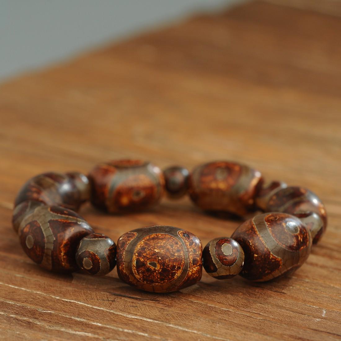 Tibetan Antique Agate Bead Bracelet (1 of 8)