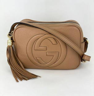 Gucci Bag Soho Disco Small Beige Pebbled Leather Crossbody Shoulder 308364 B451: SKU B451 1221 100% Authentic- Pre-owned GUCCI SOHO DISCO Small Leather Shoulder or Crossbody Bag RATING: B/C...good, shows signs of regular use, shows some visible wear(if you look close) SIZE: H