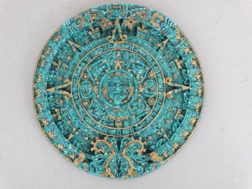 Aztec calendar stone - polymeric ARA replica of the original from ca. 1520: Aztec calendar stone - polymeric ARA replica of the original from ca. 1520, 19 cm. Careful registered sending. Reserve: $30.00 Shipping: Domestic: Flat-rate of $20.00 to anywhere within the contiguous