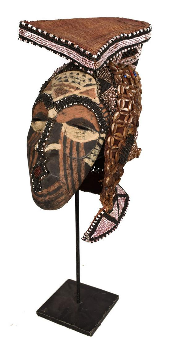 Mask - Beads, Cauris, Plant fibre, Wood - Ngaady A Waash Bushoong - Kuba - Congo (1 of 7)