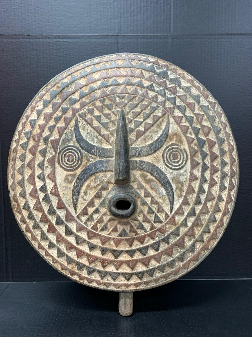 Sun Round Plank Mask (1 of 5)