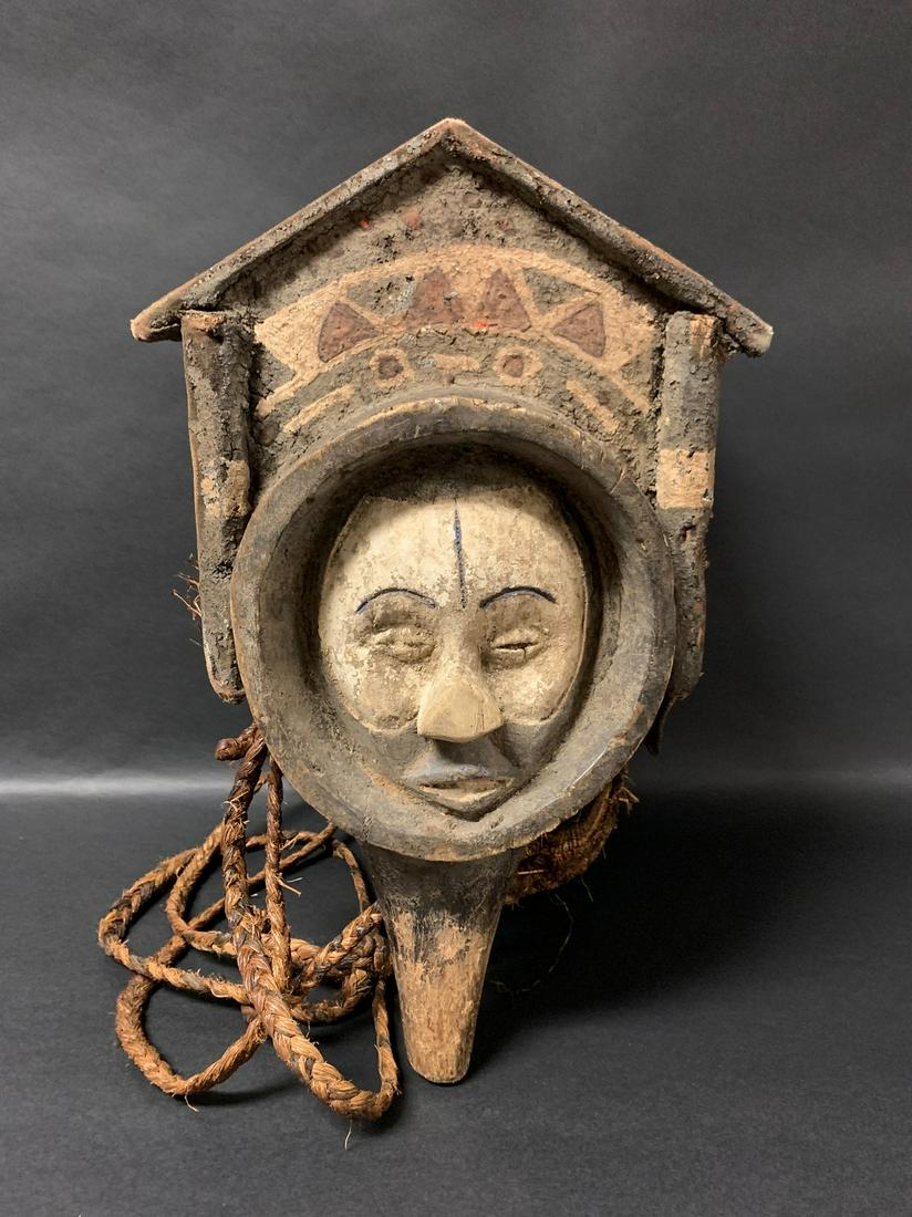 Yaka Helmet Mask (1 of 7)