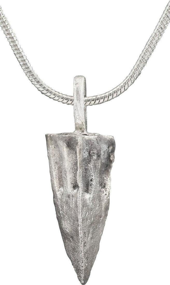 ROMAN ARROWHEAD PENDANT, 1st BC-2nd AD (1 of 2)