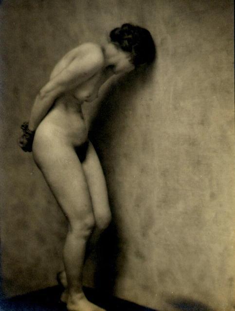 Vintage Photograph: Nickolas Muray (Attrib): untitled female nude (#7): Title: Nickolas Muray: untitled female nude (#7) Date/Period: early 1920s/vintage Dimension: 8.25 x 6.25 inches Medium: toned silver print Additional Information: Nickolas Muray (1892-1965) was active