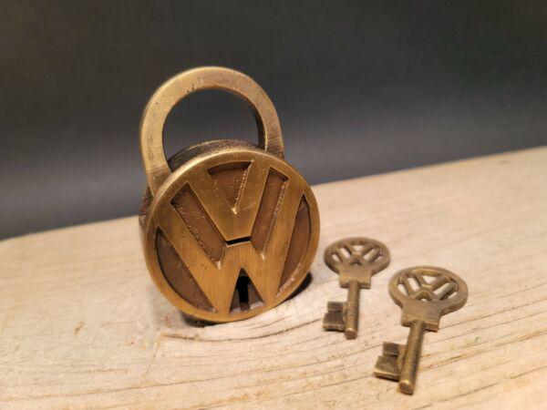 Brass VW Volkswagen Lock Padlock (1 of 9)